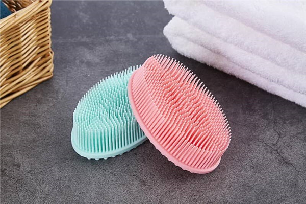 Bàn chải tắm cho bé bằng silicon