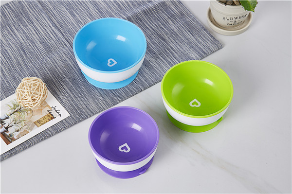 Bát ăn cho bé bằng silicon